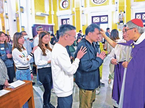 Hong Kong prepares to baptise 2,500 new Catholics at Easter