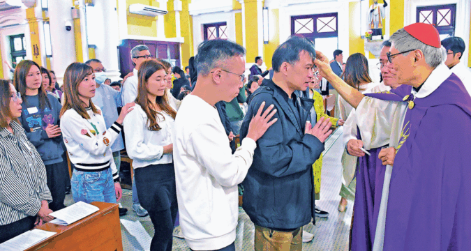 Hong Kong prepares to baptise 2,500 new Catholics at Easter