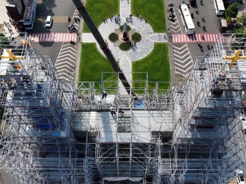 Restored cathedral crosses shine over Ho Chi Minh City Restored cathedral crosses shine over Ho Chi Minh City