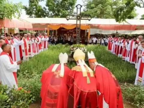 Church advances sainthood process for 12 Cambodians Church advances sainthood process for 12 Cambodians