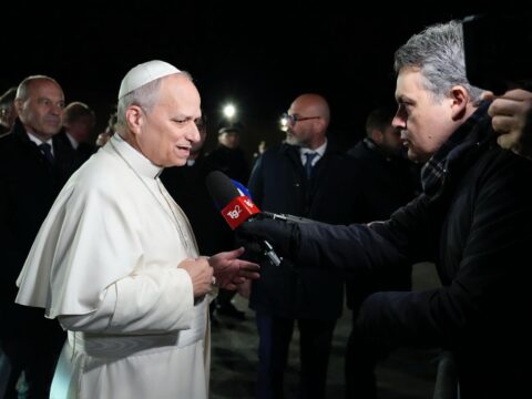 Pope Leo XIV calls for dialogue, not weapons, as Iran war enters 4th week