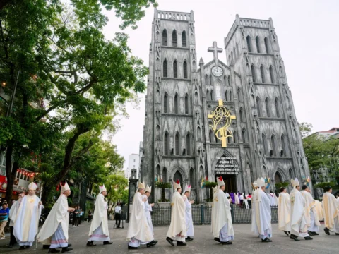 Catholics in Vietnam mark first anniversary of Pope Leo XIV’s papacy 
