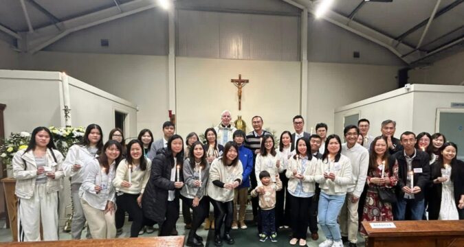 Over 200 Hong Kong migrants baptised in UK this year