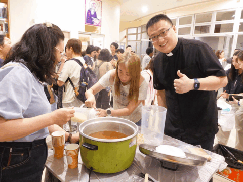 A culture of integration reaching out to the Putonghua community A culture of integration reaching out to the Putonghua community