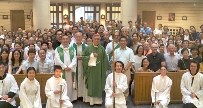 Cardinal Stephen visits Hong Kong emigrés in the UK Cardinal Stephen visits Hong Kong emigrés in the UK