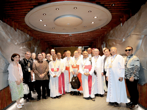 Friendship Tunnel becomes living symbol of synodality and friendship at the close of FABC plenary Friendship Tunnel becomes living symbol of synodality and friendship at the close of FABC plenary
